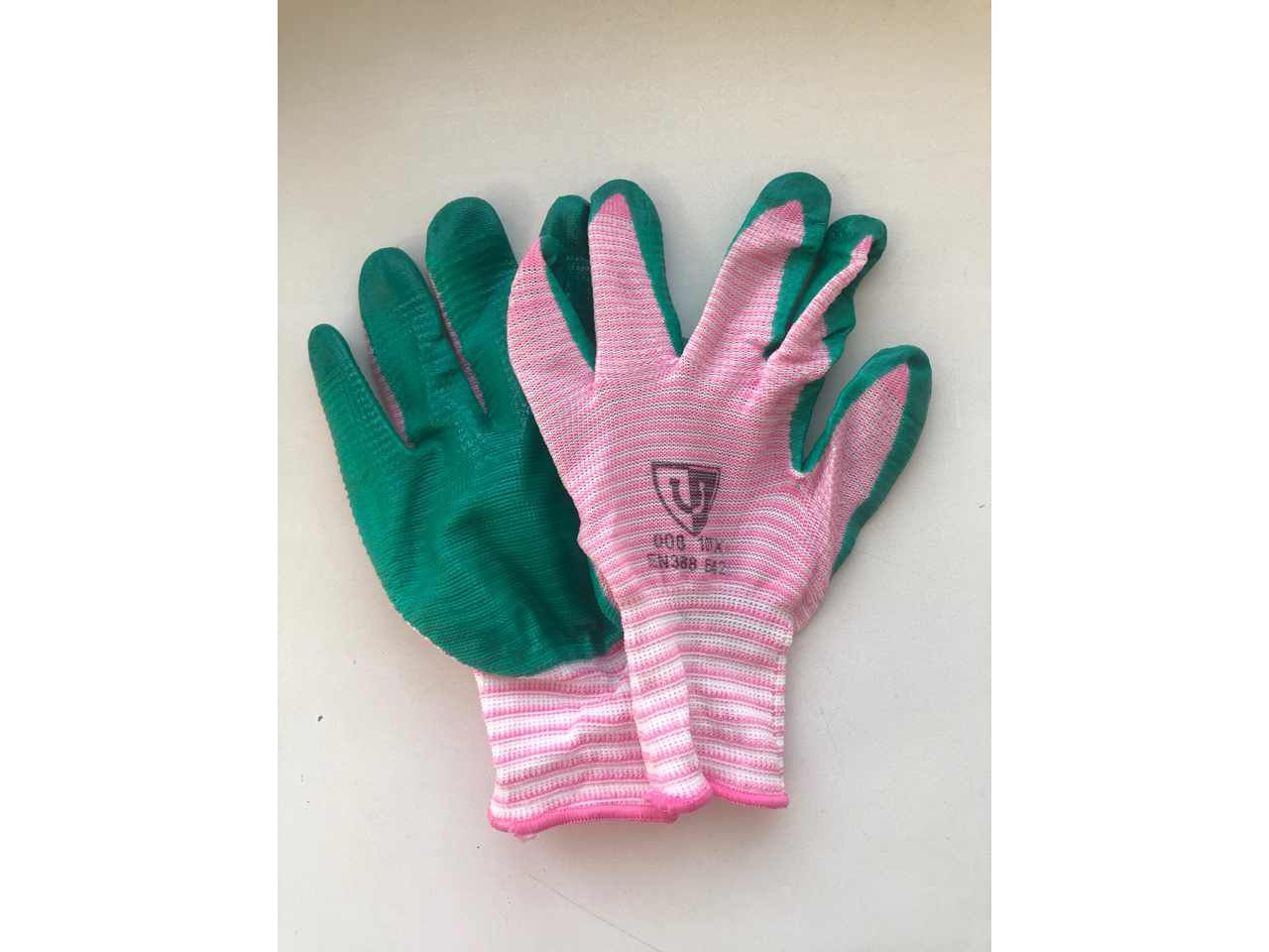 Перчатки нейлоновые с Зеленым латексным покрытием Зебра (12шт/уп)(960шт/меш) - фото в Миди Лтд Изображение товара Перчатки нейлоновые с Зеленым латексным покрытием Зебра (12шт/уп)(960шт/меш) в Миди Лтд