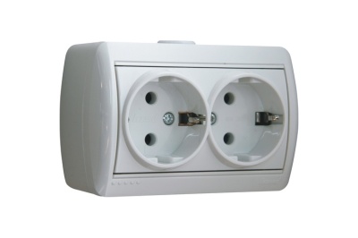 Розетка 2 местная LEZARD Ната белая с/з керамика - фото в Миди Лтд Изображение товара Розетка 2 местная LEZARD Ната белая с/з керамика в Миди Лтд