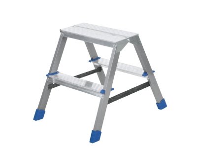 Лестница-стремянка NIKA двухсторонняя 2-х ступенчатая высота до верхней площ 46 см 2,6кг - фото в Миди Лтд Изображение товара Лестница-стремянка NIKA двухсторонняя 2-х ступенчатая высота до верхней площ 46 см 2,6кг в Миди Лтд