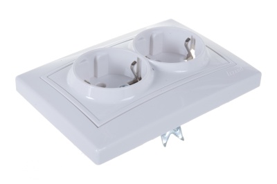 Розетка 2-местная LEZARD Мира белая с белой вставкой с/з керамика - фото в Миди Лтд Изображение товара Розетка 2-местная LEZARD Мира белая с белой вставкой с/з керамика в Миди Лтд