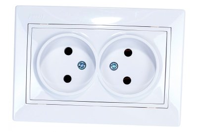Розетка 2-местная LEZARD Мира белая с белой вставкой б/з керамика - фото в Миди Лтд Изображение товара Розетка 2-местная LEZARD Мира белая с белой вставкой б/з керамика в Миди Лтд