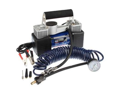 Компрессор автомобильный крокодилы к АКБ 2-х поршн.шланг 5м в сумке 12v 300W 85л/м (8шт/кор) - фото в Миди Лтд Изображение товара Компрессор автомобильный крокодилы к АКБ 2-х поршн.шланг 5м в сумке 12v 300W 85л/м (8шт/кор) в Миди Лтд