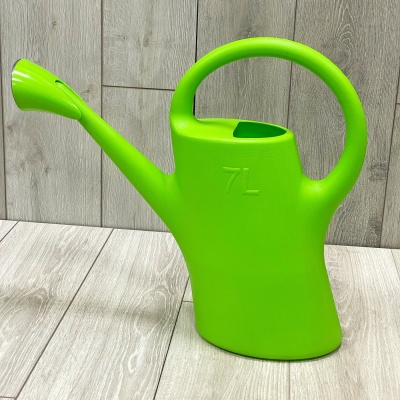 Лейка пластик 7,0л Radivas Премиум Зеленая (6шт/уп) - фото в Миди Лтд Изображение товара Лейка пластик 7,0л Radivas Премиум Зеленая (6шт/уп) в Миди Лтд