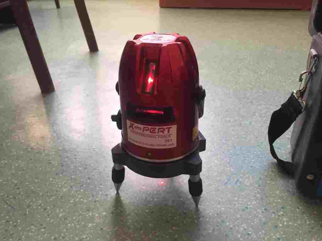 Уровень лазерный XPERT 5 лучей 10м кейс 501 - фото в Миди Лтд Изображение товара Уровень лазерный XPERT 5 лучей 10м кейс 501 в Миди Лтд