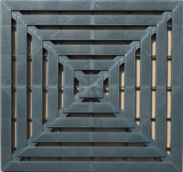 Плитка садовая Малахит плюс 570мм*570мм*6шт 2м2 серая с замками - фото в Миди Лтд Изображение товара Плитка садовая Малахит плюс 570мм*570мм*6шт 2м2 серая с замками в Миди Лтд