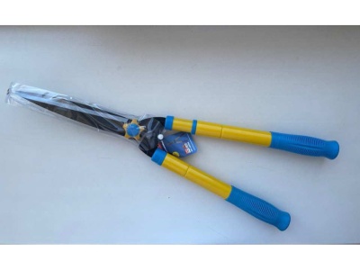 Изображение товара Кусторез XPERT 720мм Прорезиненная телескопическая ручка (24шт/уп) в Миди Лтд