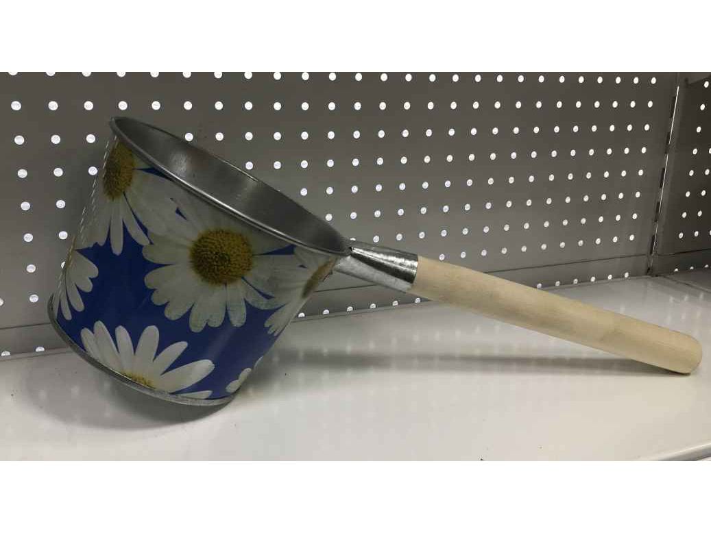 Изображение товара Ковш оцинкованный с декором с деревянной ручкой 2,5л (10шт/уп) в Миди Лтд