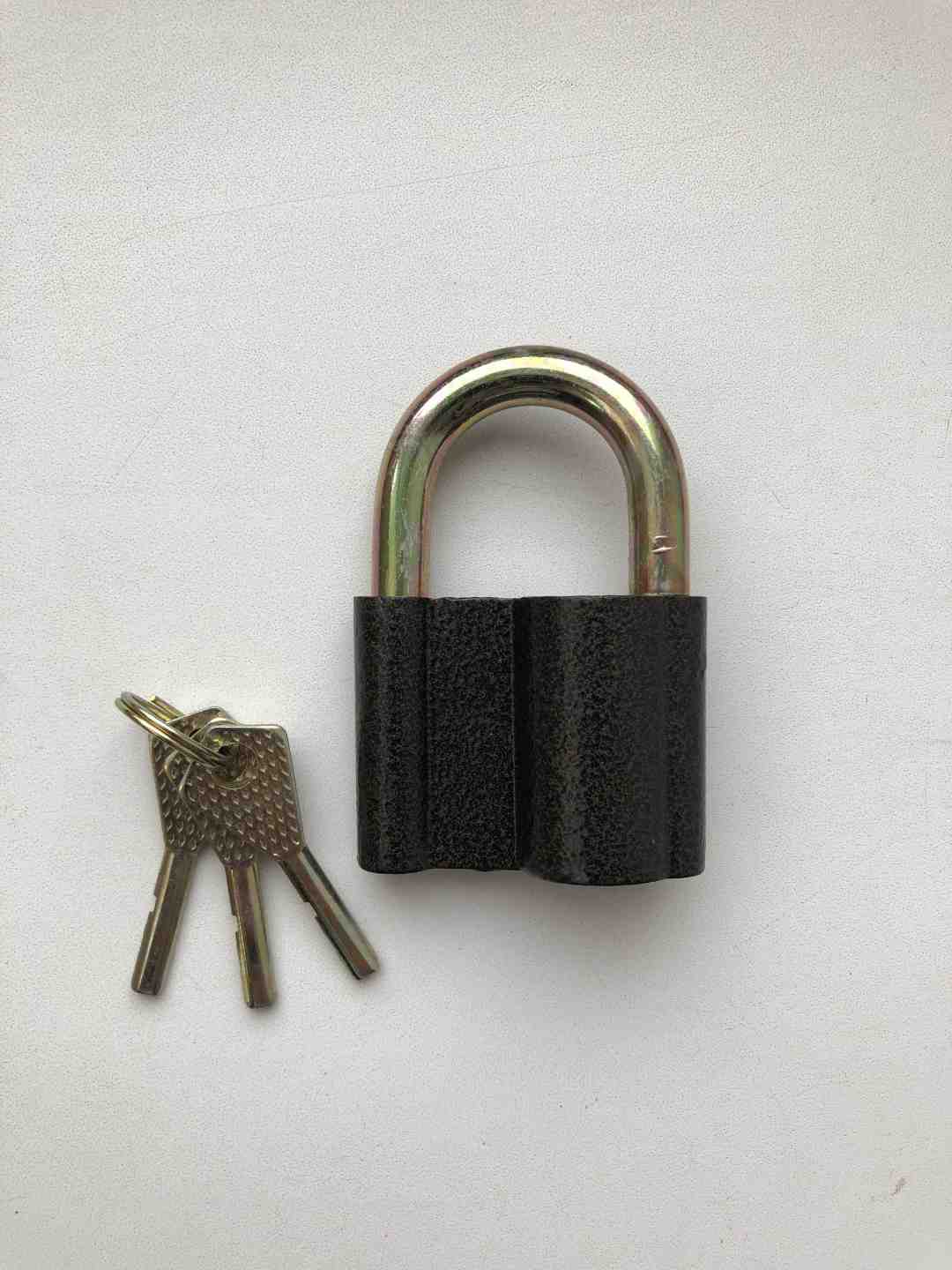 Замок навесной 60мм Серый (96шт/уп) - фото в Миди Лтд Изображение товара Замок навесной 60мм Серый (96шт/уп) в Миди Лтд