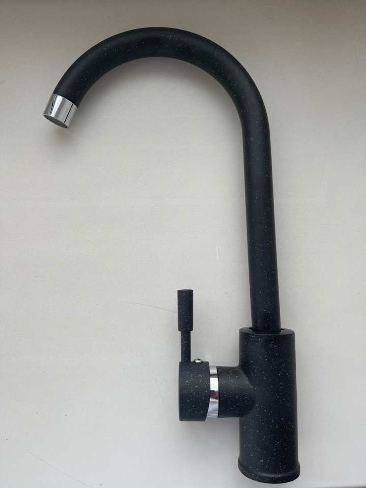 Смеситель для кухни без подводки Черный - фото в Миди Лтд Изображение товара Смеситель для кухни без подводки Черный в Миди Лтд