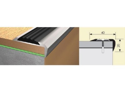 Изображение товара Угол 40*20 1,8 алюминий с резиновой вставкой (черная) в Миди Лтд