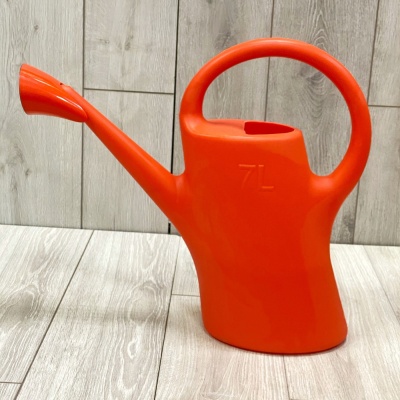 Лейка пластик 7,0л Radivas Премиум Оранжевая (6шт/уп) - фото в Миди Лтд Изображение товара Лейка пластик 7,0л Radivas Премиум Оранжевая (6шт/уп) в Миди Лтд