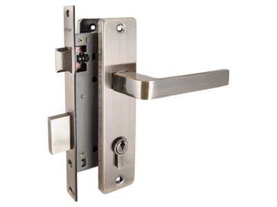 Замок врезной 126/1 AB бронза с ручкой Аллюр (12шт/уп) - фото в Миди Лтд Изображение товара Замок врезной 126/1 AB бронза с ручкой Аллюр (12шт/уп) в Миди Лтд