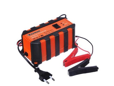 Изображение товара Зарядное устройство импульсное автоматическое Ермак 2,7А 6В/12В пластик корпус в Миди Лтд