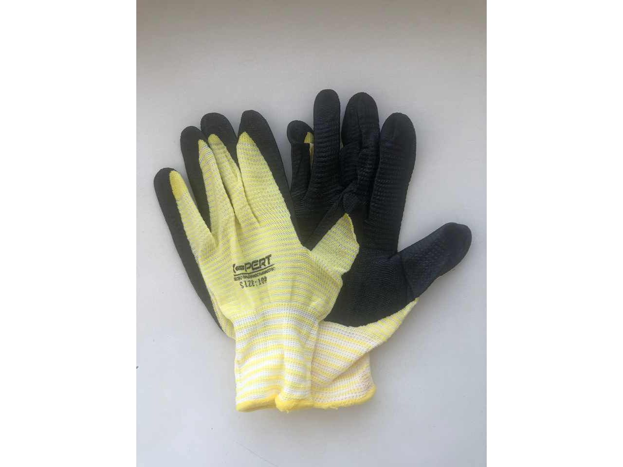 Перчатки нейлоновые Желтые с черным латексным покрытием (уп-12шт) - фото в Миди Лтд Изображение товара Перчатки нейлоновые Желтые с черным латексным покрытием (уп-12шт) в Миди Лтд