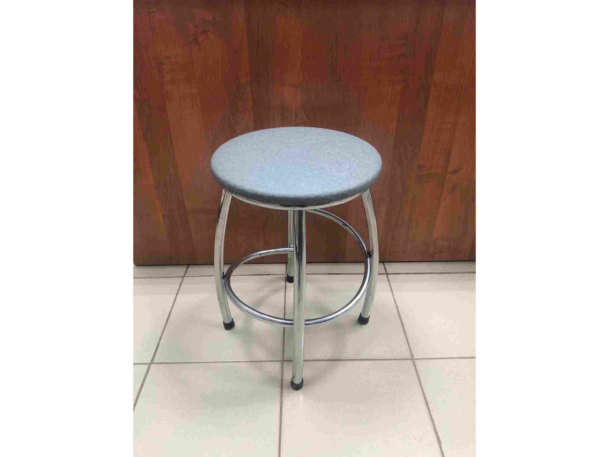 Изображение товара Табурет Тюльпан Хром 32*32*45см Кожзам серый в Миди Лтд