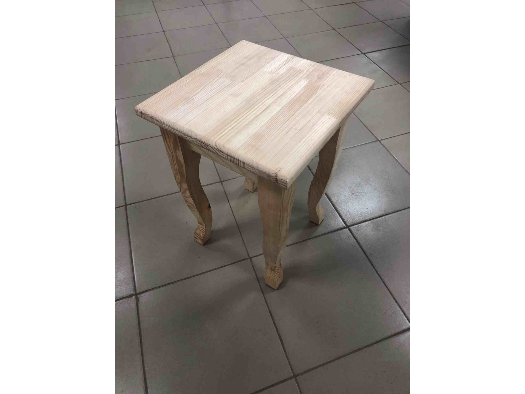 Изображение товара Табурет дачный большой хвоя 420*330*300мм в Миди Лтд